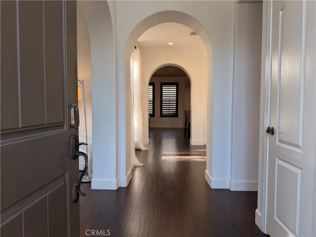 32102 Elk Grove Court, Temecula, California 92592 home-pic-1