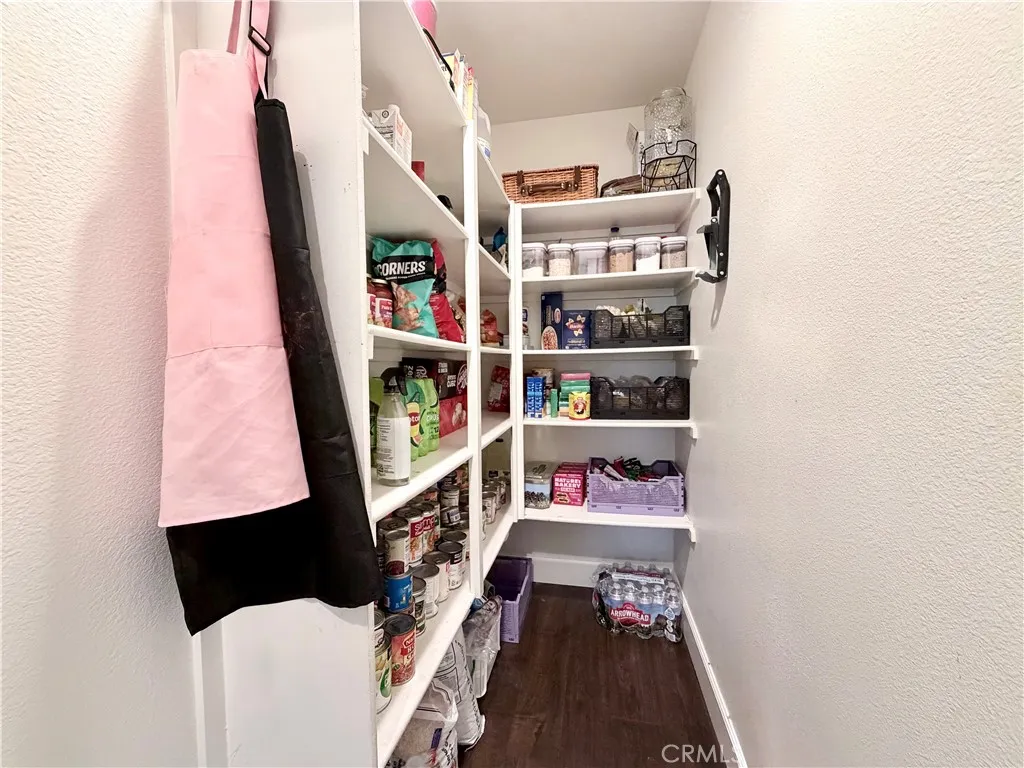 32102 Elk Grove Court, Temecula, California 92592 home-pic-17