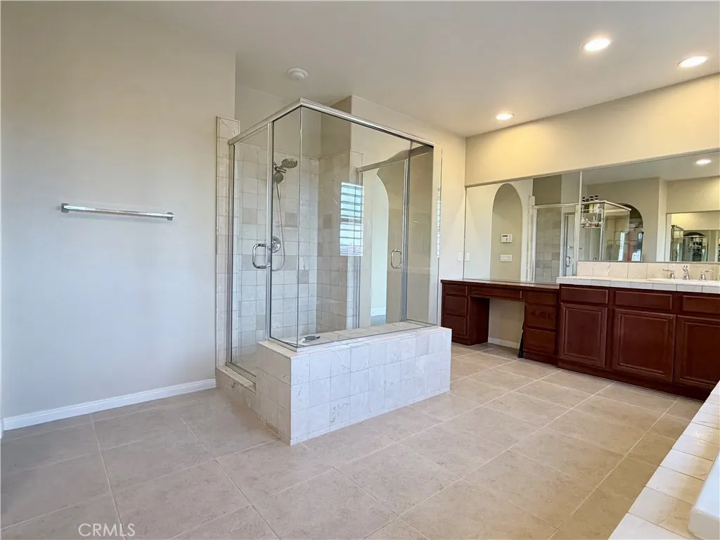 32102 Elk Grove Court, Temecula, California 92592 home-pic-32