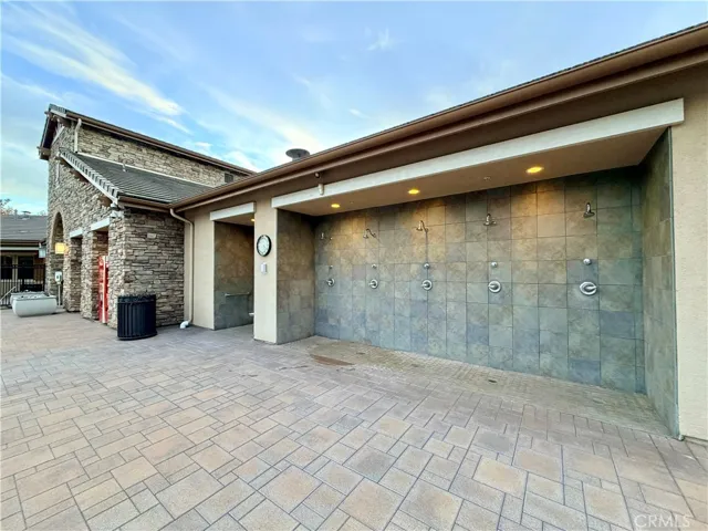 HOA Shower wall