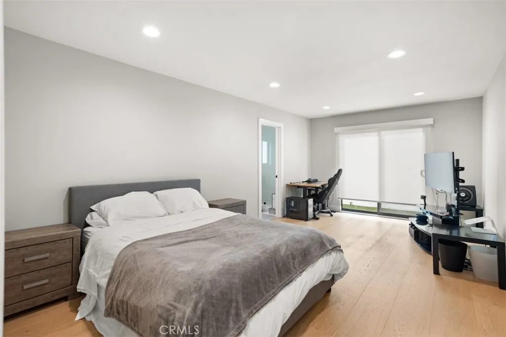 307 18th Street, Huntington Beach, California 92648 home-pic-20