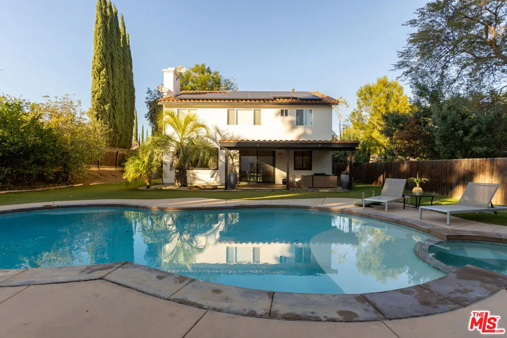 18404 Arminta Street, Reseda, California 91335 home-pic-30