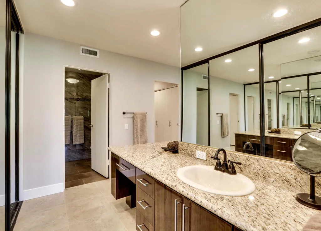 136 Desert West Drive, Rancho Mirage, California 92270 home-pic-30