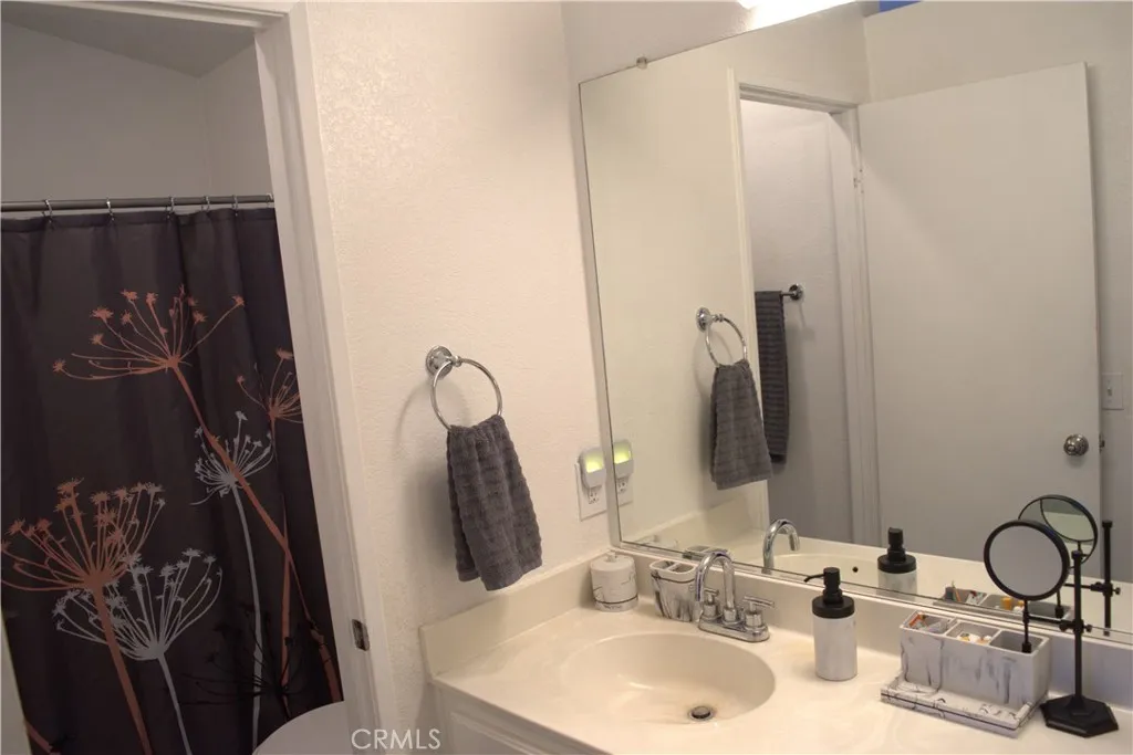 13598 W Nolina, Hesperia, California 92344 home-pic-10