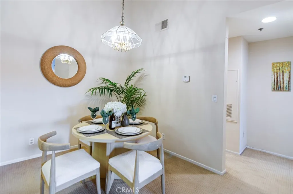 5805 Oak Bend 302, Oak Park, California 91377 home-pic-5