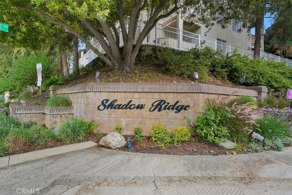 5805 Oak Bend 302, Oak Park, California 91377 home-pic-21