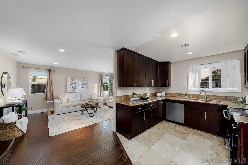 3642 Conrad Avenue, San Diego, California 92117 home-pic-7