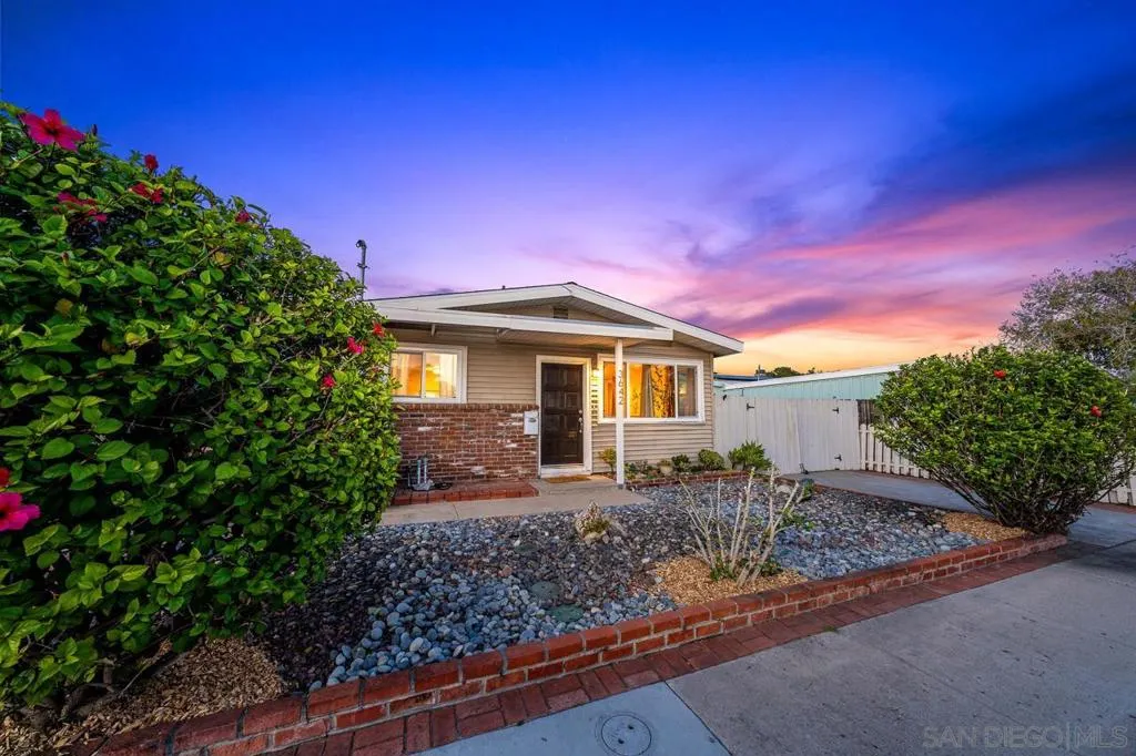3642 Conrad Avenue, San Diego, California 92117 home-pic-47