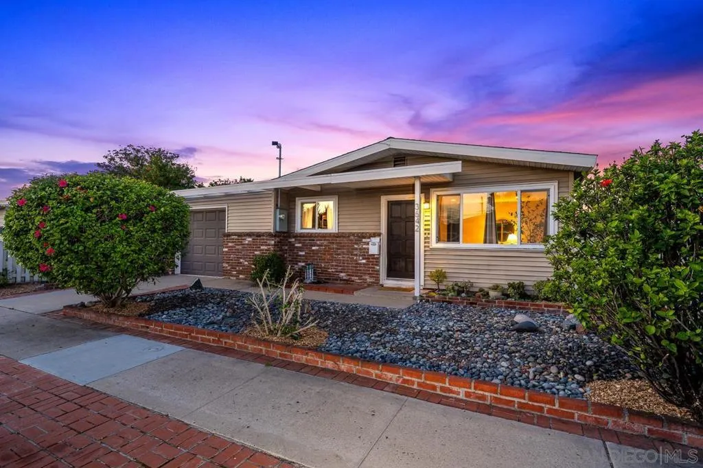 3642 Conrad Avenue, San Diego, California 92117 home-pic-48