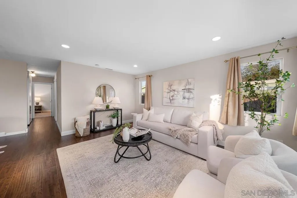 3642 Conrad Avenue, San Diego, California 92117 home-pic-3