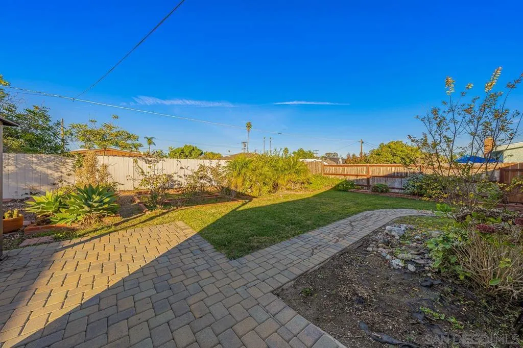 3642 Conrad Avenue, San Diego, California 92117 home-pic-35