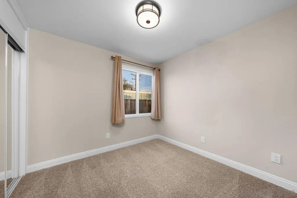 3642 Conrad Avenue, San Diego, California 92117 home-pic-20