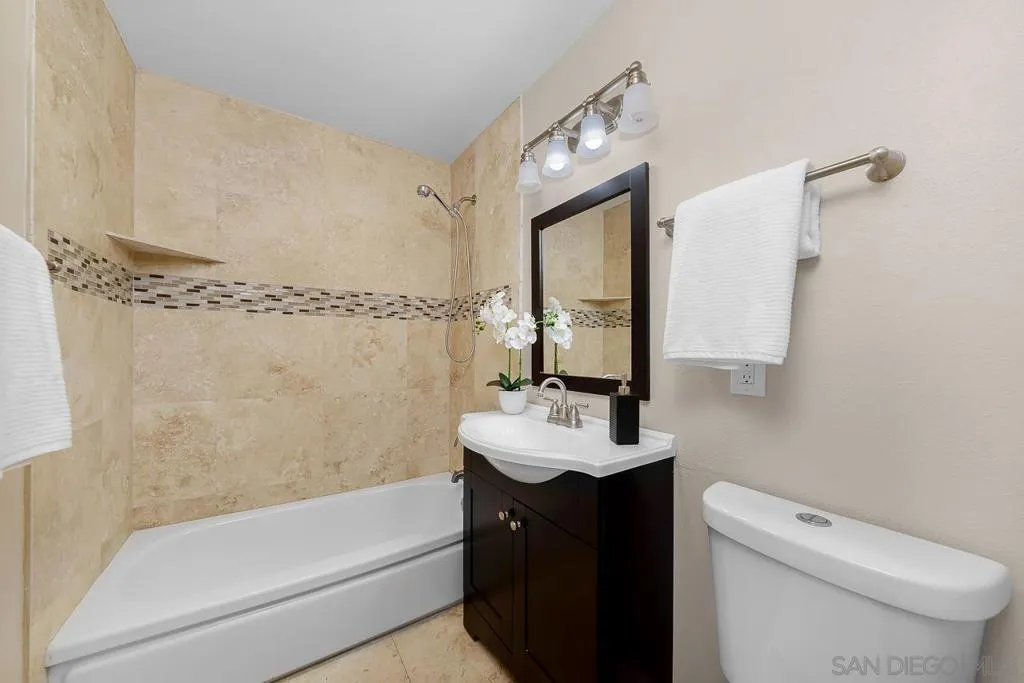 3642 Conrad Avenue, San Diego, California 92117 home-pic-28