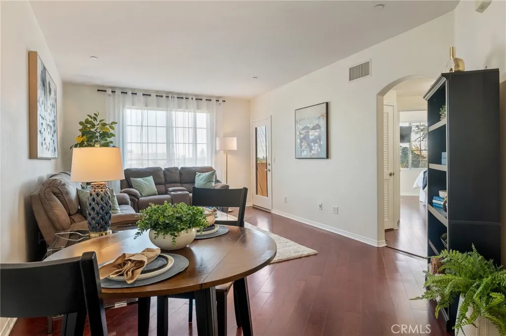 2750 Artesia Boulevard 327, Redondo Beach, California 90278 home-pic-0