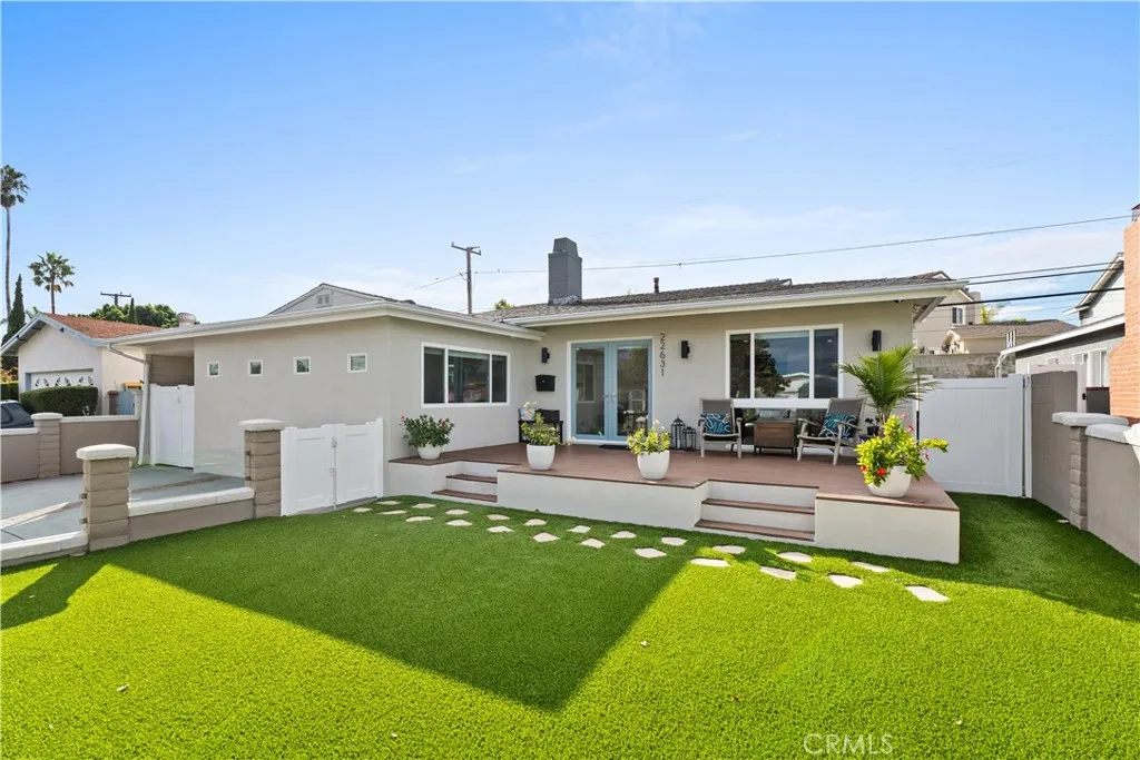 22631 Kathryn Avenue, Torrance, California 90505 home-pic-1