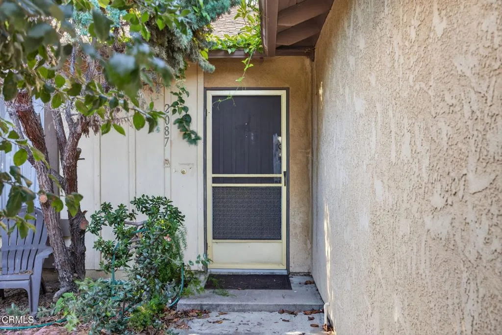 2087 Airedale Avenue, Ventura, California 93003 home-pic-2