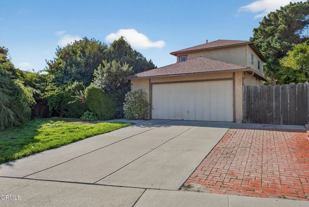 2087 Airedale Avenue, Ventura, California 93003 home-pic-1