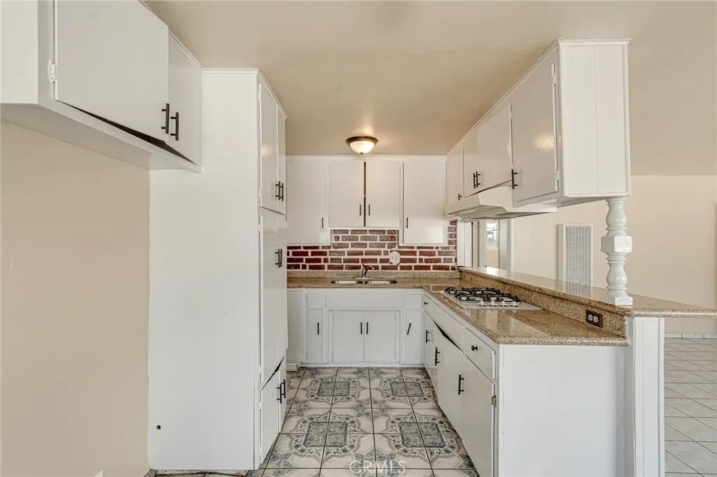6021 Gage, Bell Gardens, California 90201 home-pic-8
