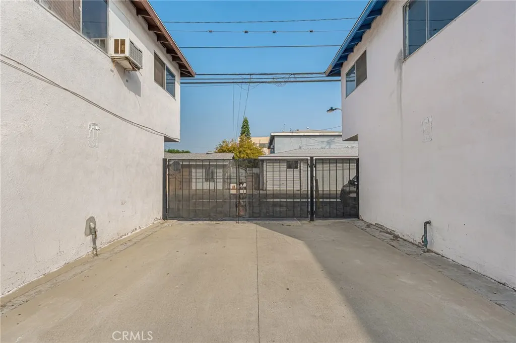 6021 Gage, Bell Gardens, California 90201 home-pic-18