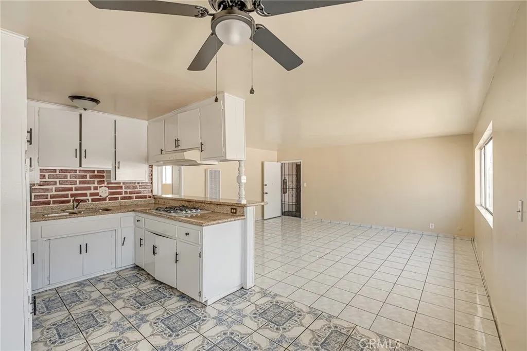 6021 Gage, Bell Gardens, California 90201 home-pic-6