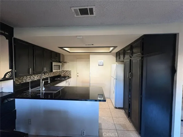 6100 Arbutus Avenue 42, Huntington Park, California 90255 — photo 5