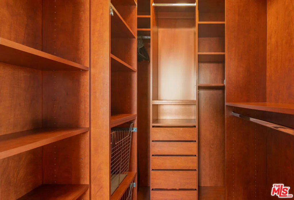 1133 N Clark Street 103, West Hollywood, California 90069 home-pic-28