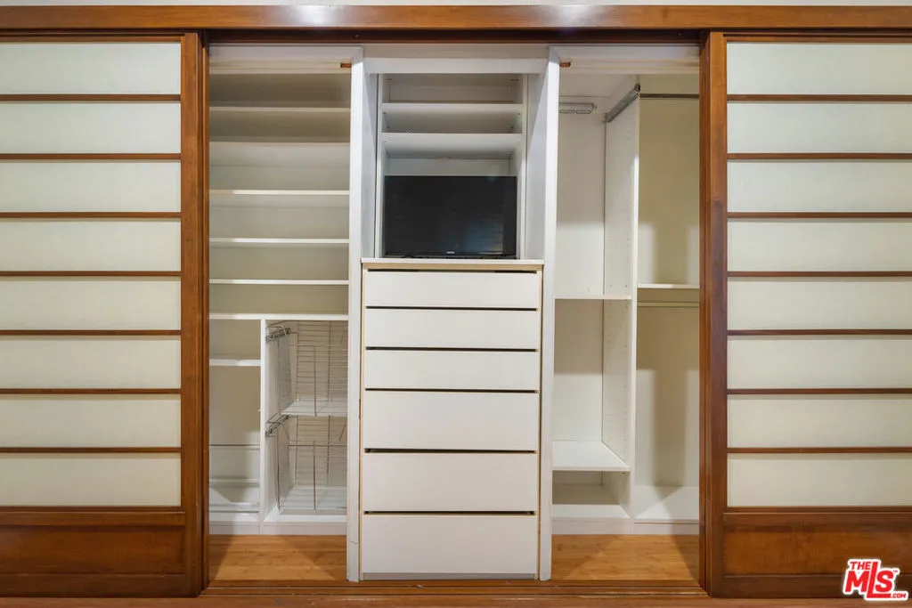 1133 N Clark Street 103, West Hollywood, California 90069 home-pic-21