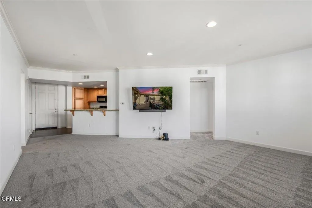 259 Riverdale Court 263, Camarillo, California 93012 home-pic-6