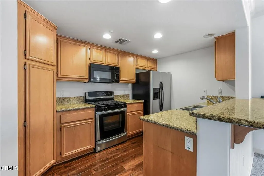 259 Riverdale Court 263, Camarillo, California 93012 home-pic-5