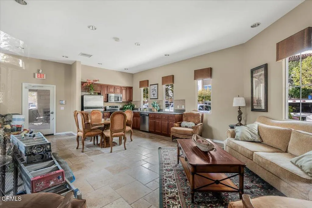 259 Riverdale Court 263, Camarillo, California 93012 home-pic-37