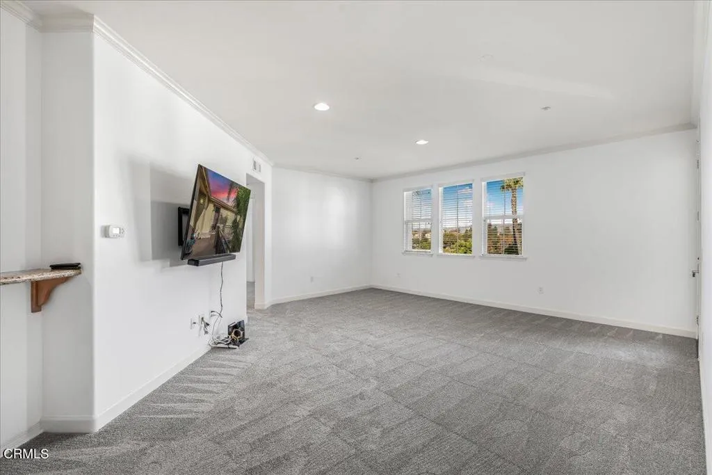 259 Riverdale Court 263, Camarillo, California 93012 home-pic-4
