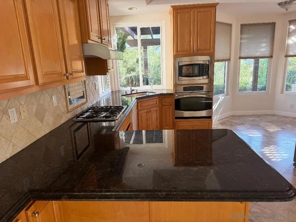 18153 Chretien Court, San Diego, California 92128 home-pic-1