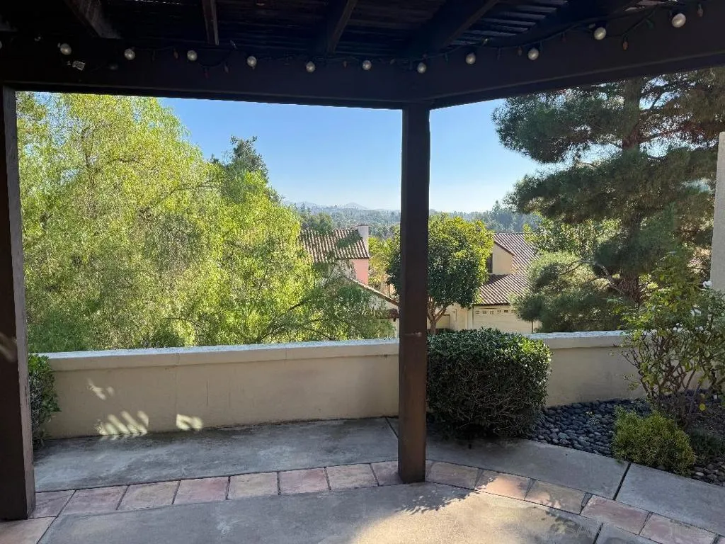 18153 Chretien Court, San Diego, California 92128 home-pic-14