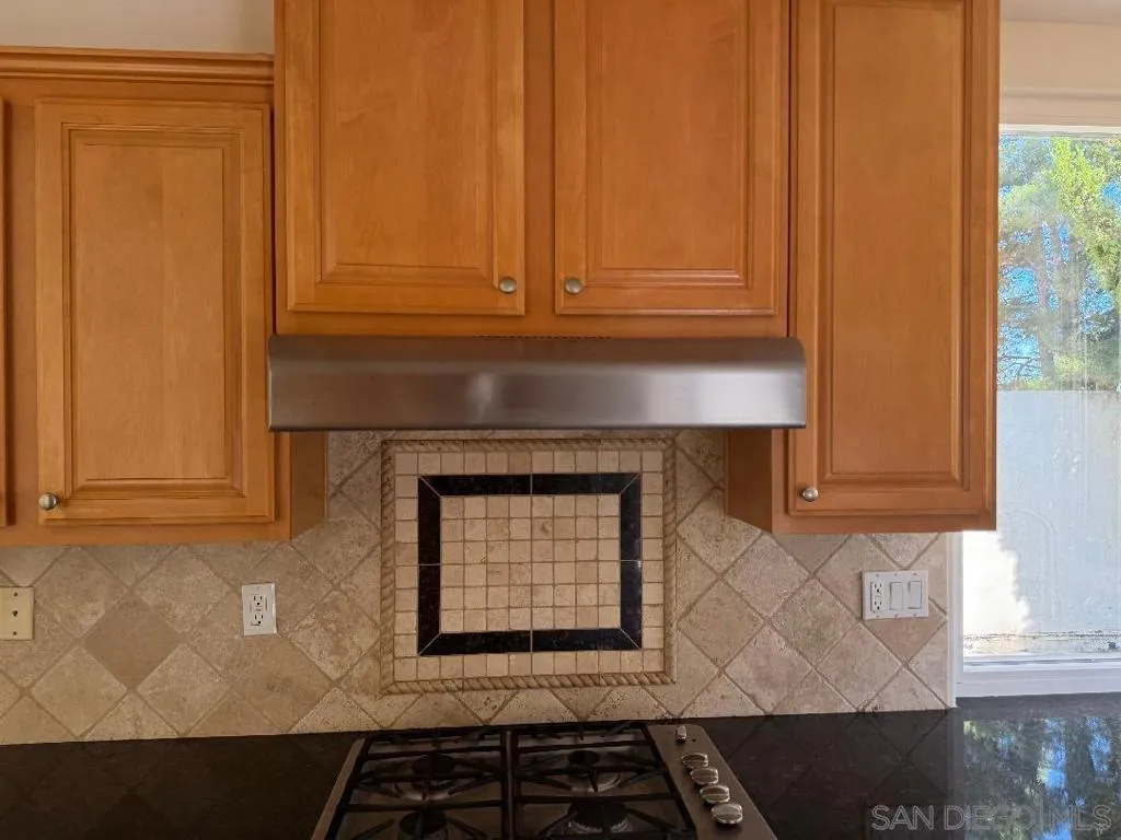 18153 Chretien Court, San Diego, California 92128 home-pic-6
