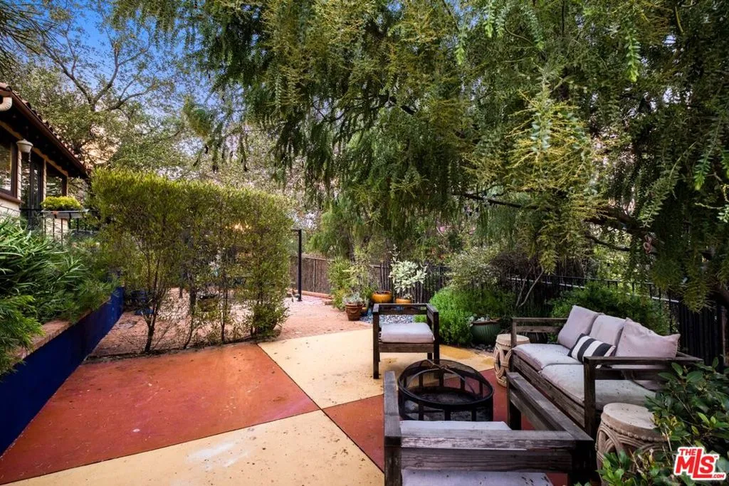 1441 Andenes Drive, Glendale, California 91208 home-pic-7