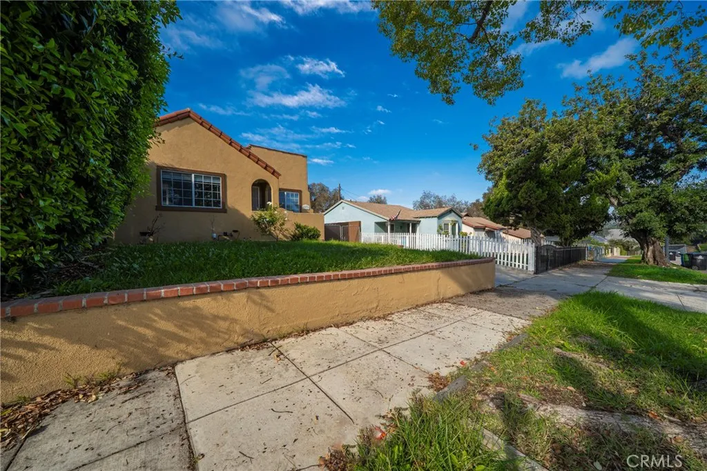 1937 Charnwood Avenue, Alhambra, California 91803 home-pic-26
