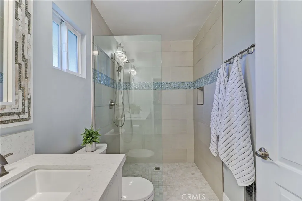 5415 Via Carrizo, Laguna Woods, California 92637 home-pic-16