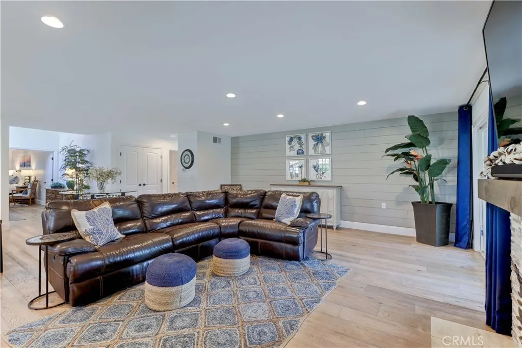 5415 Via Carrizo, Laguna Woods, California 92637 home-pic-8