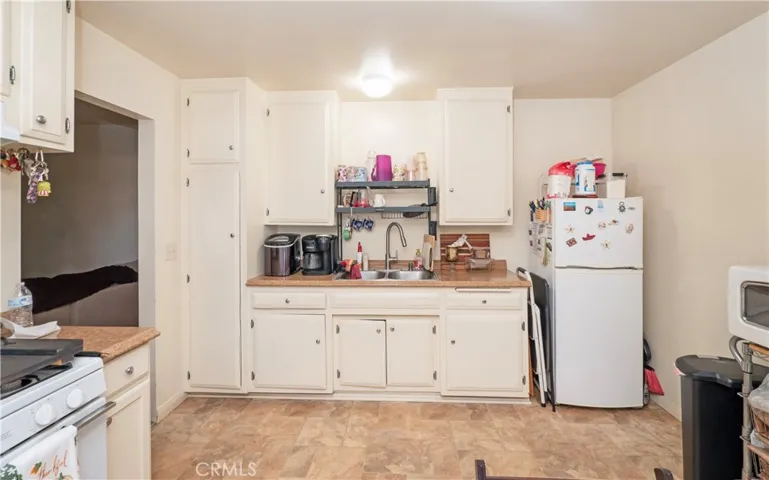 331 E Puente, Covina, California 91723