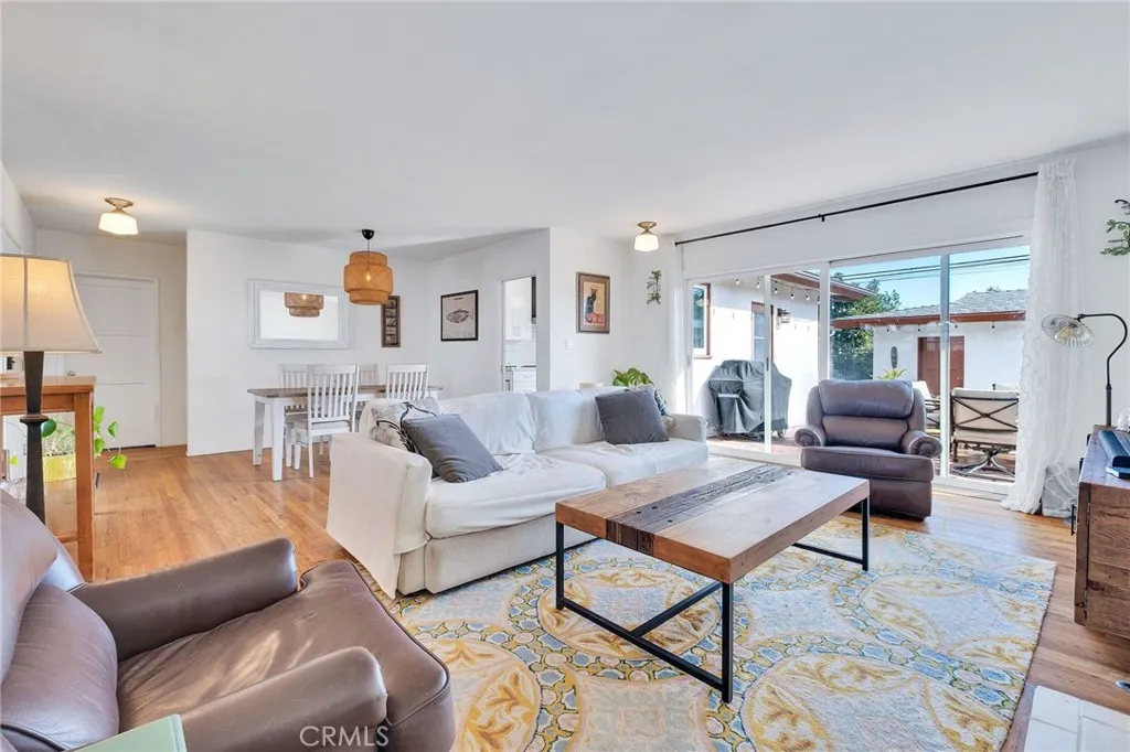 2834 Palo Verde, Long Beach, California 90815 home-pic-2