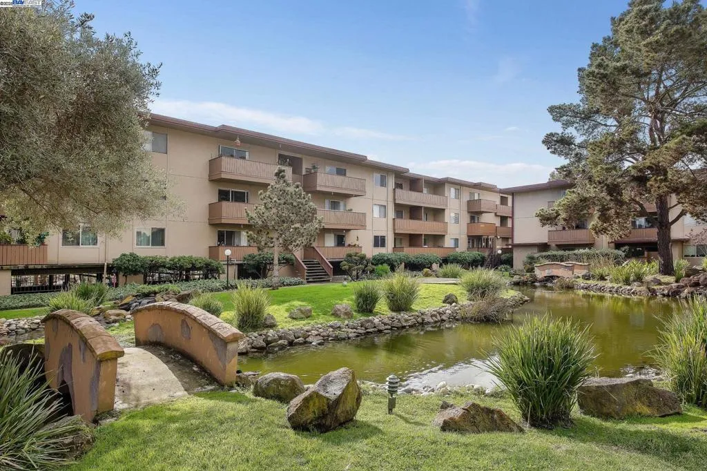 1321 Webster St D116, Alameda, California 94501 home-pic-20