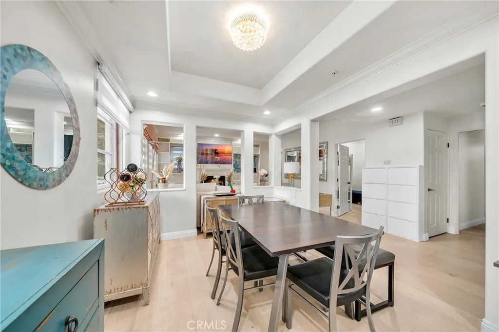 235 S Gale 102, Beverly Hills, California 90211 home-pic-6