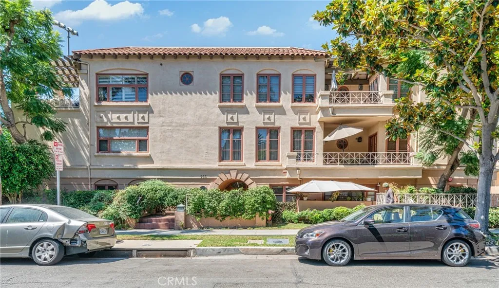 235 S Gale 102, Beverly Hills, California 90211 home-pic-42