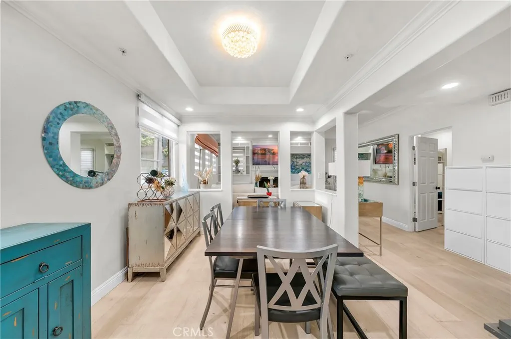 235 S Gale 102, Beverly Hills, California 90211 home-pic-4