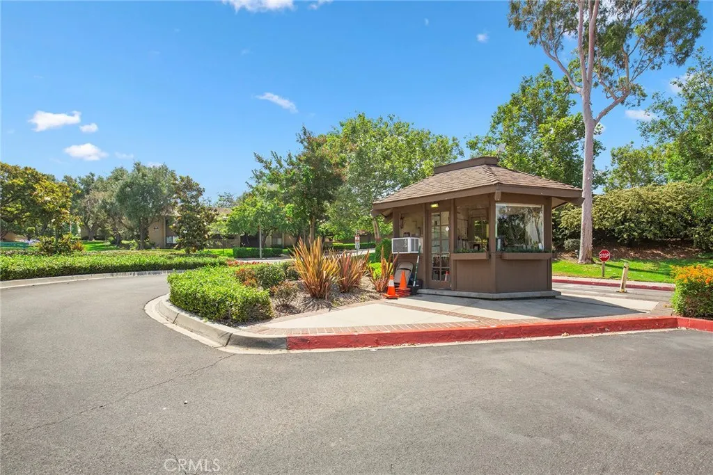 15930 Alta Vista Drive 613c, La Mirada, California 90638 home-pic-33
