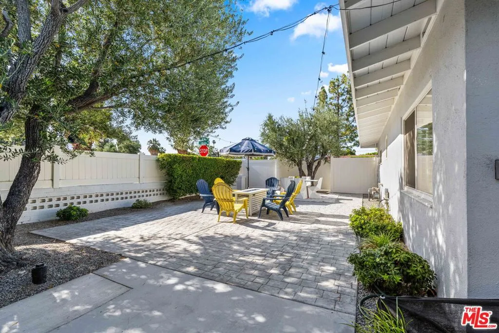 1399 Tamarisk Road, Palm Springs, California 92262 home-pic-27
