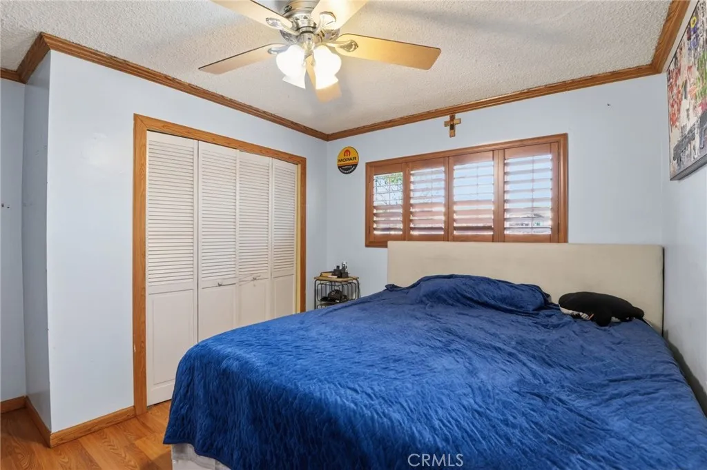1038 Hollister St, San Fernando, California 91340 home-pic-8