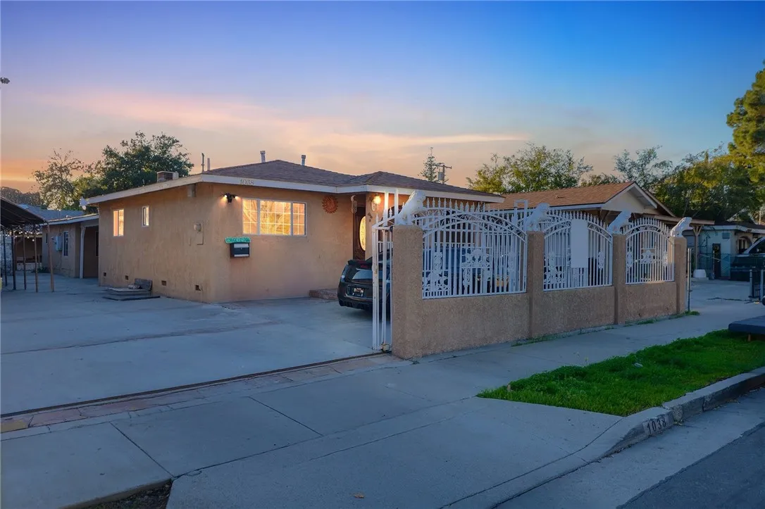 1038 Hollister St, San Fernando, California 91340 home-pic-0