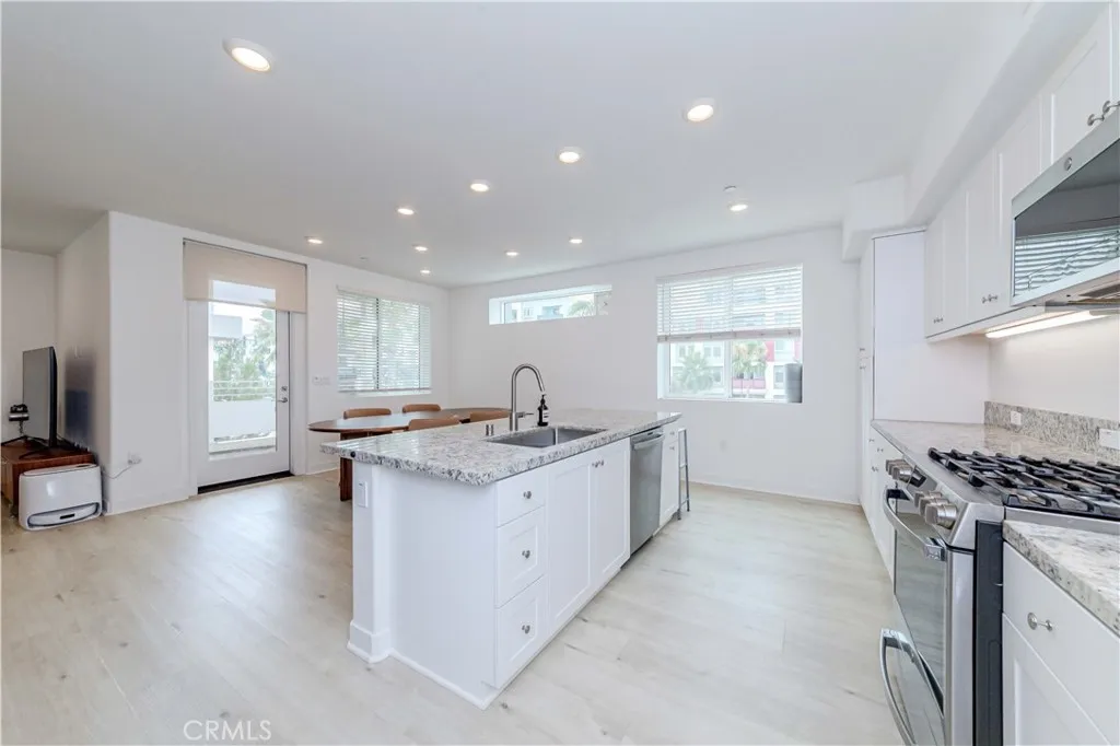 1893 S Union Street 122, Anaheim, California 92805 home-pic-18