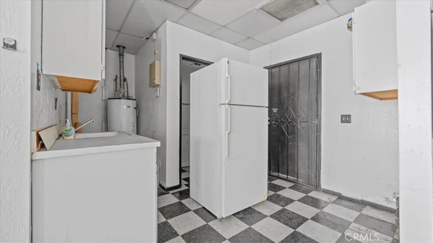 vacant unit - kitchen area